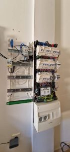 Installation photovoltaique de 8kw avec stockage batteries avec système retrofit Back up si Absence du réseau EDF