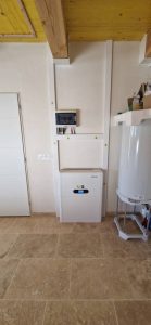 Installation photovoltaique de 8kw avec stockage batteries avec système retrofit Back up si Absence du réseau EDF